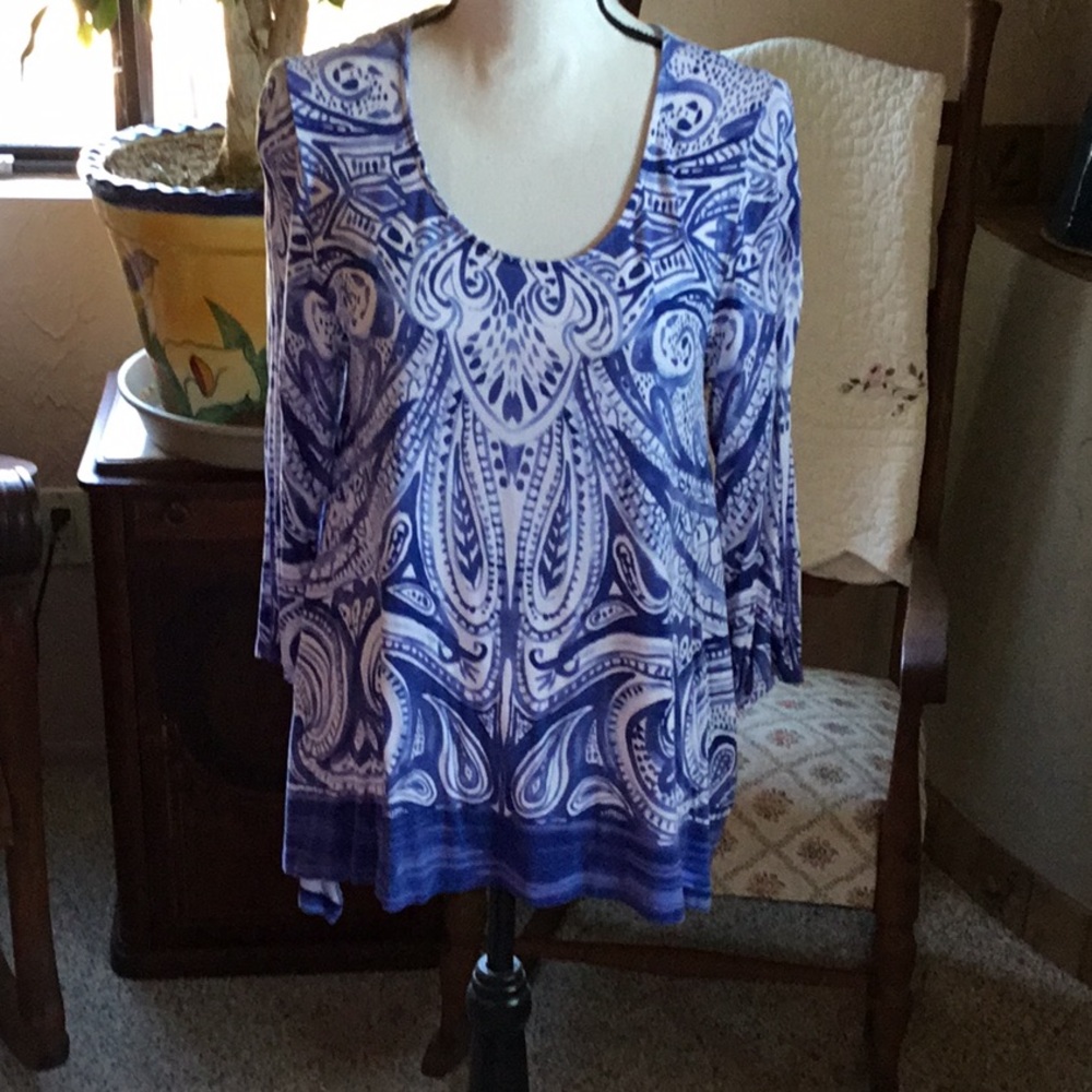 GUC Chico’s Handkerchief Top